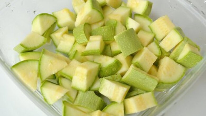 How to Make Skinny Guacamole