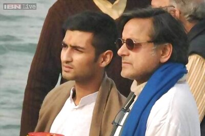 Sunanda Pushkar's son, Shiv Menon likely to record his statement on Sunday: Sources