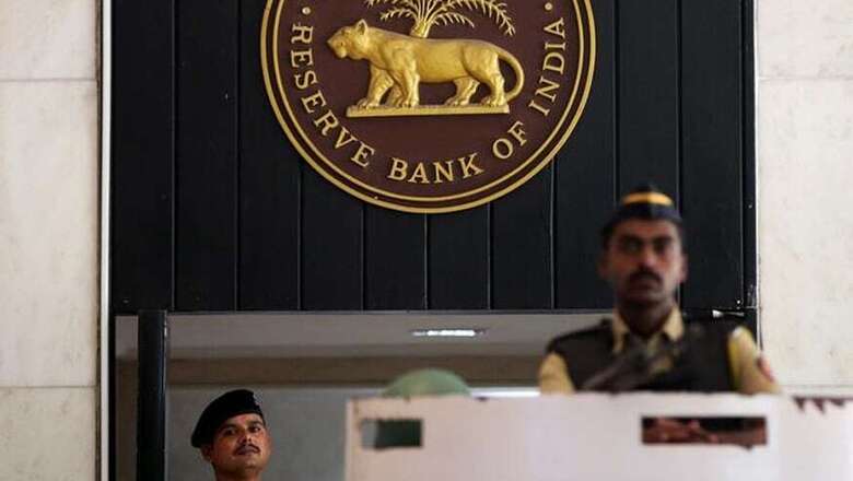FinMin Considering More Powers for Reserve Bank of India to Regulate Shadow Banks