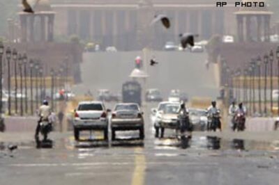 Heat wave: Govt tells schools to declare summer break