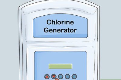 How to Lower Chlorine in a Salt Water Pool