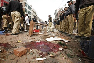 Pakistan Terror Attack: Suicide Bombing Kills 18, Wounds 52 in Mardan District Court