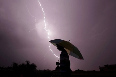 8 Killed as Heavy Rains, Thunderstorms Batter South Bengal