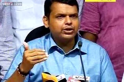 Devendra Fadnavis to seek trust vote on Wednesday, Sena asks its MLA to be present