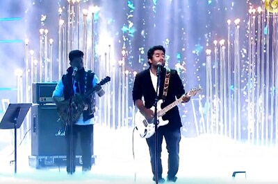 Watch: Arijit Singh's Soulful Mashup Of Songs Will Make Your Day