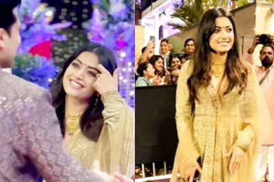Rashmika Mandanna Arrives For Navratri In Kerala, Asked To Sing Animal's Hua Main Song; Watch Video