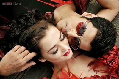 Vikram's 'I' hits the bull's eye; collects over Rs 100 crore in its opening weekend worldwide