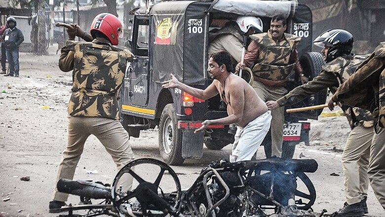 Days After Adityanath's 'Warning', 28 People Asked to Pay Rs 14L for Damage During Anti-CAA Violence