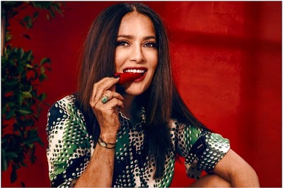 Salma Hayek's Pet Owl Kering 'Likes Good Wine'