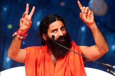 Ramdev praises Modi, claims Rahul has no vision