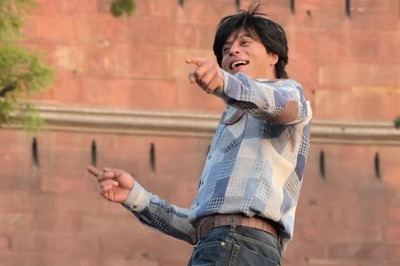 When a fan sneaked into Shah Rukh Khan's home for a swim!