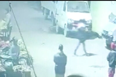 5-Year-Old Raped in Delhi, CCTV Captures Her Abduction Outside Home in Bhalswa Dairy; DCW Issues Notice to Police