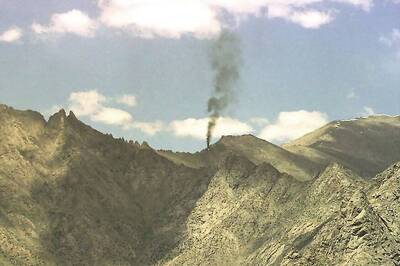 Pakistan Army Says Two of its Soldiers Killed in Firing Along LoC