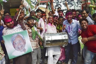 Bihar's vote and DNA with Nitish and Lalu, Mahagathbandhan routs NDA