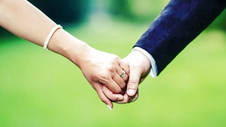 'You Can't Impose Moral Paternalism': Kerala HC Quashes College's Order to Expel Students For Affair