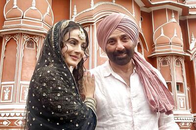 Watch: Sunny Deol And Ameesha Patel Recreate Gadar Magic With Main Nikla Gaddi Leke