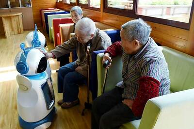 China Deploys Robots As Customs Officers At Its Ports