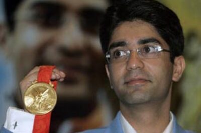 Olympic champion Bindra to fly a F-16