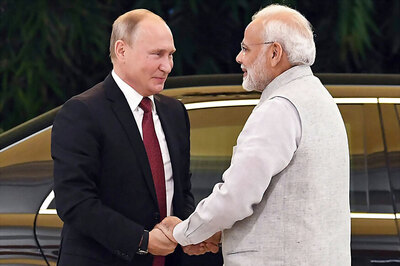 Russia’s Putin Dials PM Modi, Lends Supports to India in Fight Against Terror