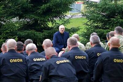 Belarus Blocks News Websites Amid Large Protests