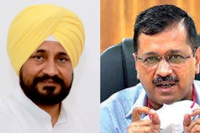 Ahead of Polls in Punjab, Channi and Kejriwal Woo Auto, Taxi Drivers