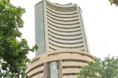 Mkts choppy, Sensex ends 118 pts down