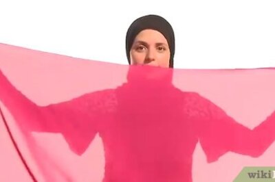 How to Put On a Hijab