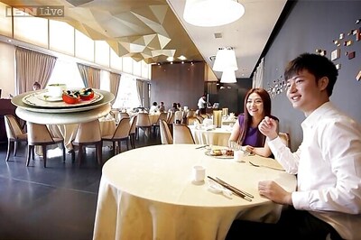 Flying robots to serve as waiters in Singapore restaurants