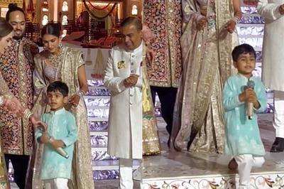Mukesh Ambani's Grandson Prithvi's Reaction After Falling at Anant-Radhika's Reception Goes Viral; Watch