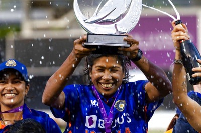 'Thank You For Everything': Sachin Tendulkar Salutes India Legend Jhulan Goswami