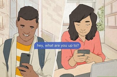 10+ Texting Tips to Make Your Boyfriend Miss You (and Remember How Special You Are)